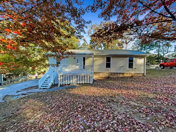 135 Smoketree Cir, Ringgold, GA 30736