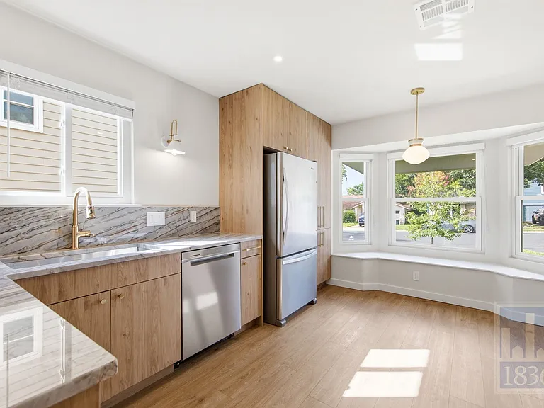 2810 Goldbridge Dr — Photo 8