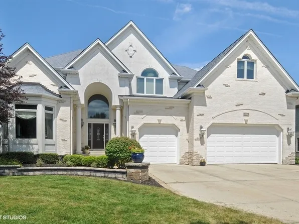 2223 Spartina Ln, Naperville, IL 60564