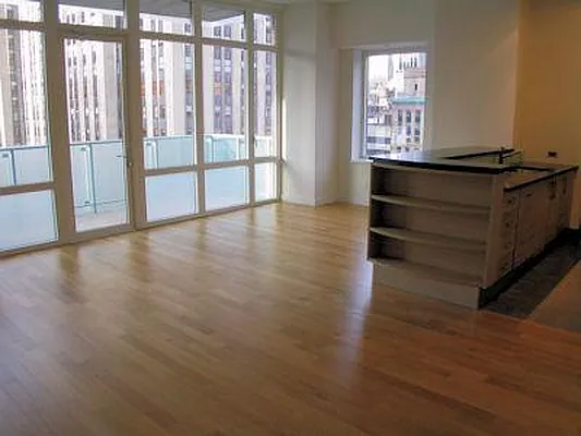 Rented by R New York | media 17