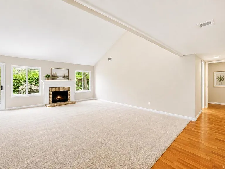 726 Santa Rufina Dr — Photo 13