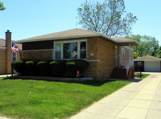5305 Oak Center Dr, Oak Lawn, IL