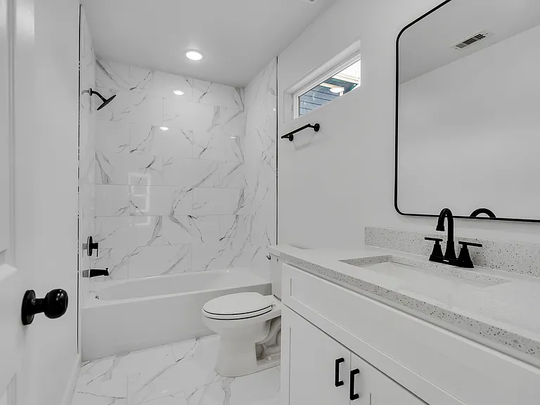 8102 Crestview Dr #B — Photo 3