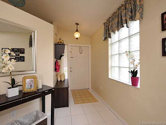 5th image of 16421 NW 18th St