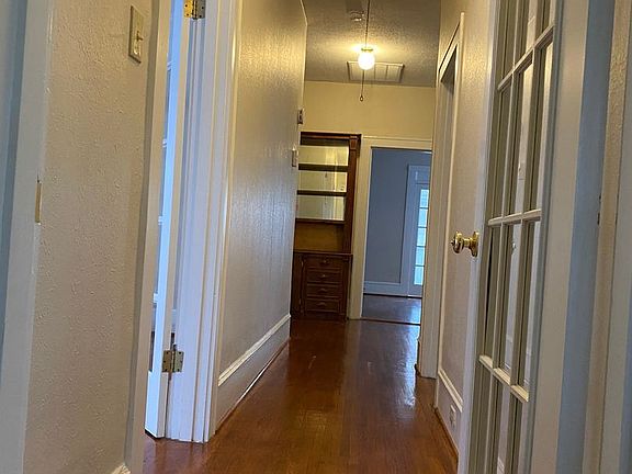 4th image of 328 Gladstone Blvd