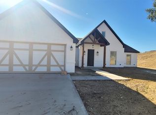 3000 Louie Ln, Springtown, TX 76082