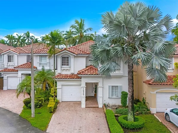 10940 NW 67th St, Doral, FL 33178