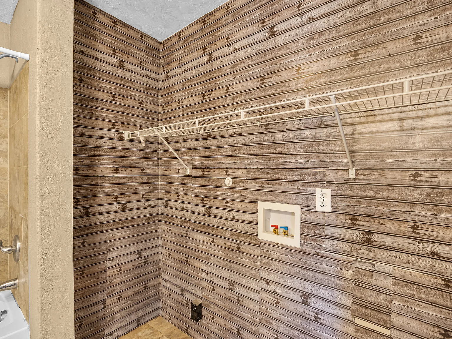 209 West Bridgers Street Extension - 1 — Photo 4