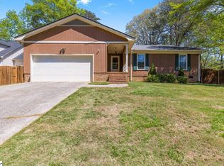 4 Bellamy Ct, Taylors, SC 29687