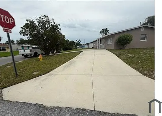 1032 Cadillac Dr — Photo 2