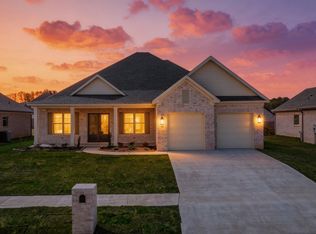 514 Corondelet Ln, Maumelle, AR 72113