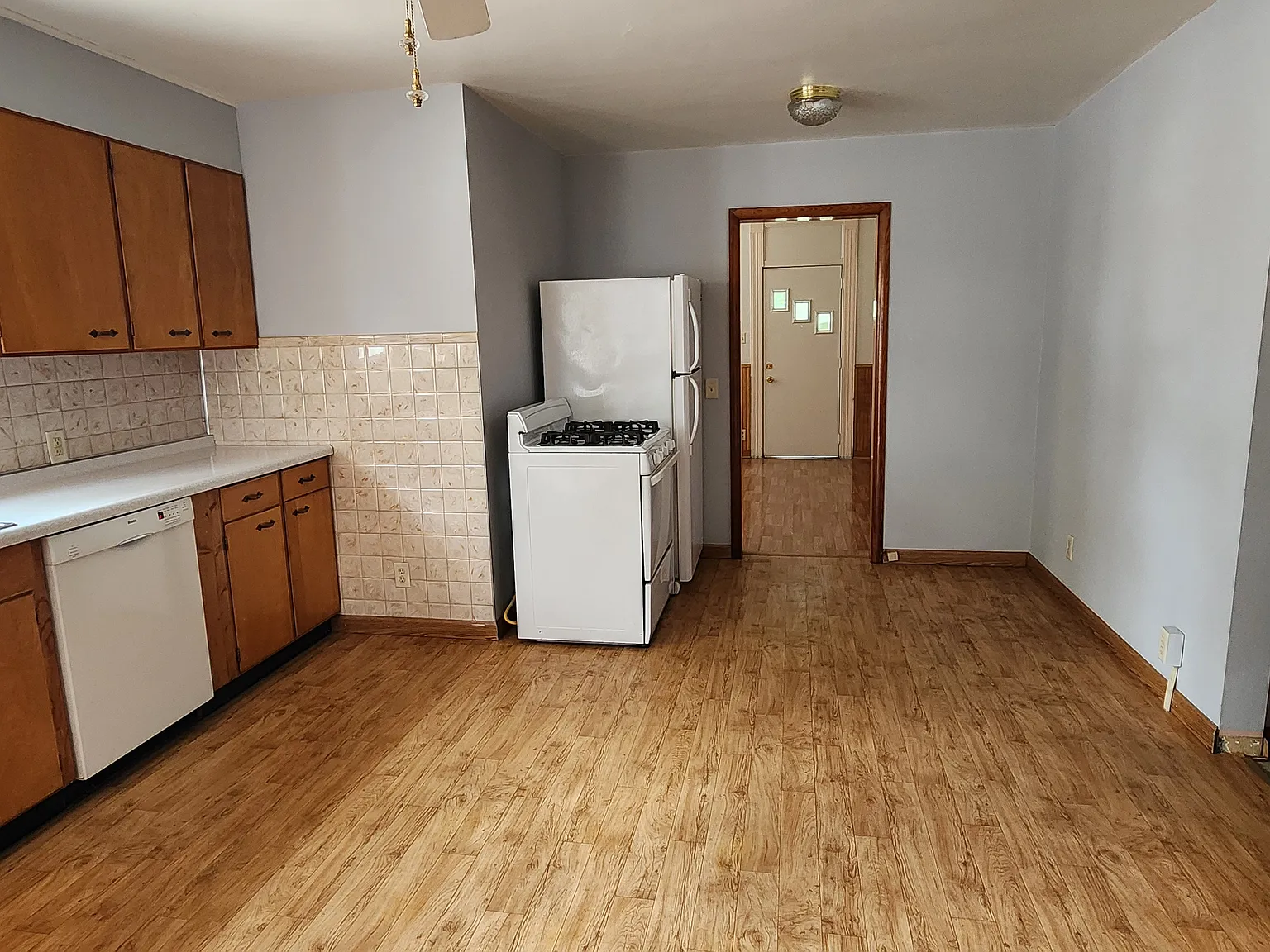 2 bed, 1134 sqft, $920 — Photo 4
