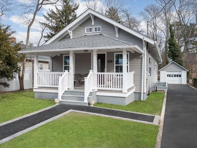 109 4th Street, Brentwood, NY, 11717