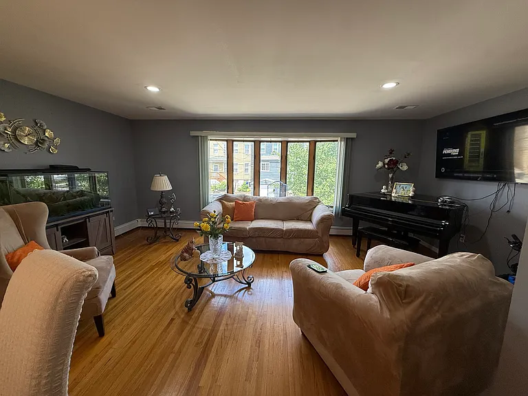 16 Wilson Ave #2 — Photo 7