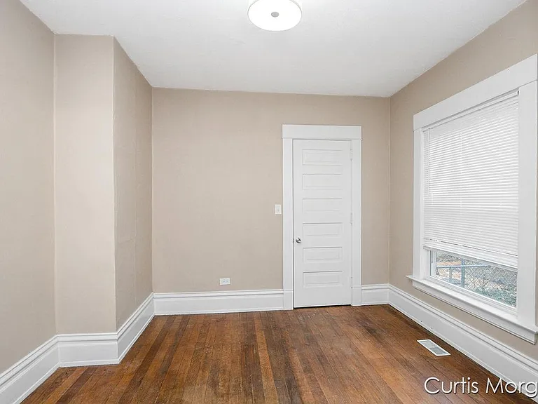 1035 Chatham St NW — Photo 6
