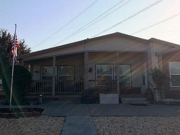 3rd image of 161 Holcomb Ln