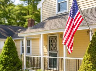 2 Bartlett Ave, Duxbury, MA 02332