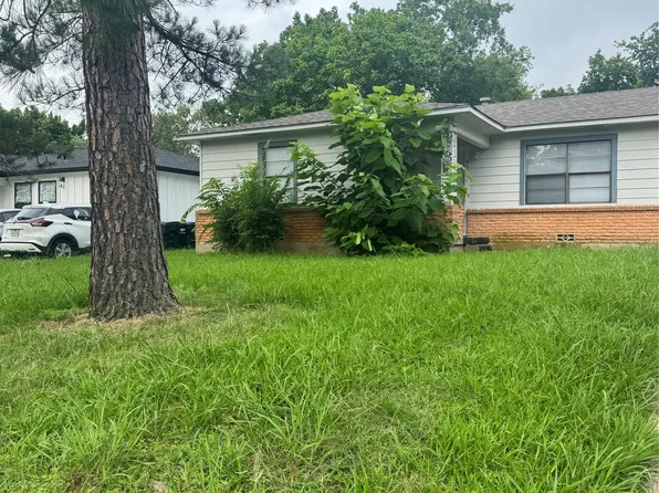 6006 Sayle St, Greenville, TX 75402