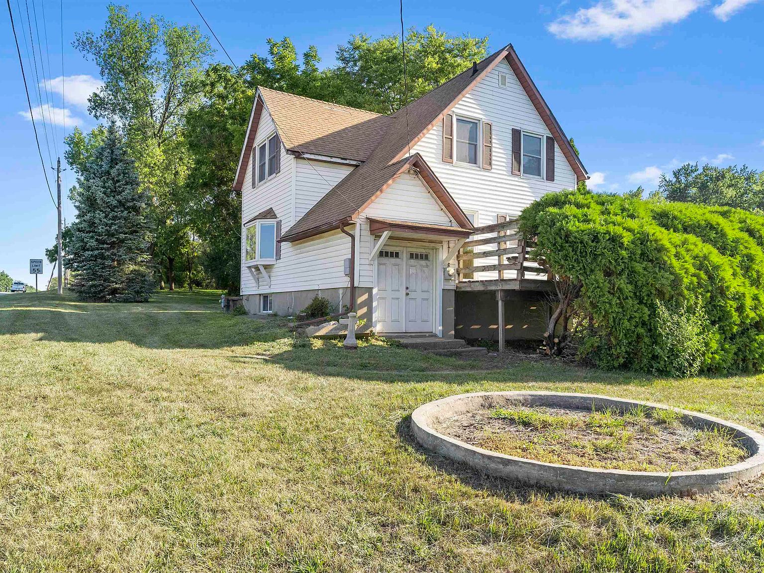 31 E Airline Hwy, Waterloo, IA 50703 Zillow