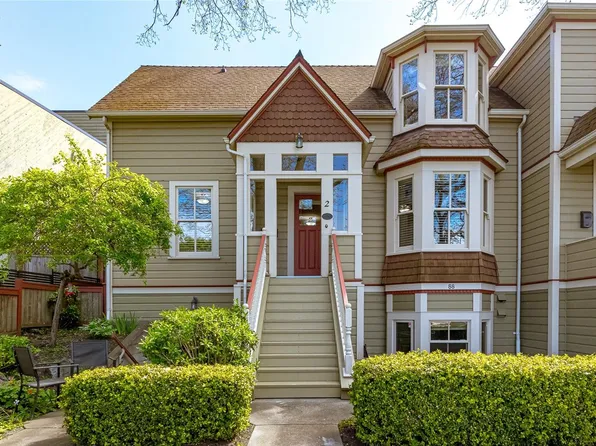 88 Dallas Rd #2, Victoria, BC V8V 1A2