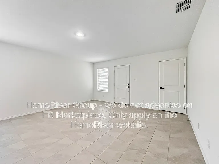 1429 Dovekie Dr — Photo 2