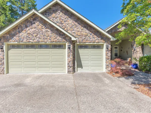 355 Madrone Ridge Dr, Grants Pass, OR 97527