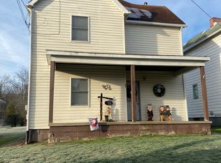 37 2nd Ave Scottdale PA. 2 Bed 1 Bath Apartment., Scottdale, PA 15683