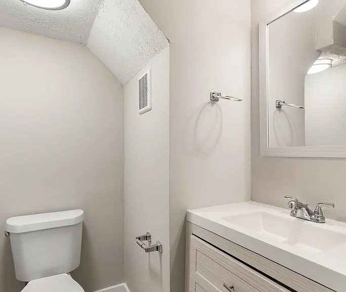 408 Doctor W #J — Photo 18