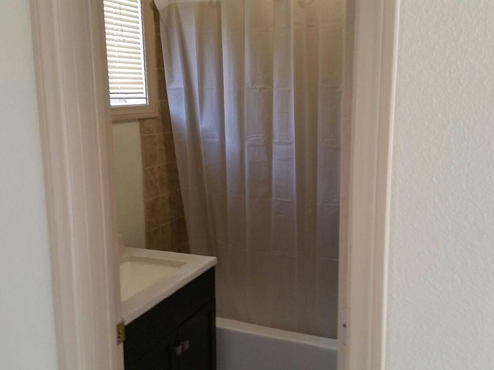 2nd image of 16824 Yucca Ave