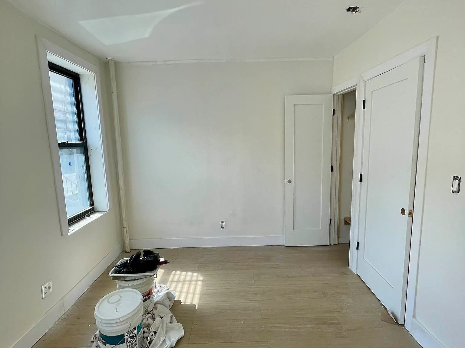 21-35 27th Street — Photo 3