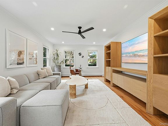 5th image of 10 Woodhull Road