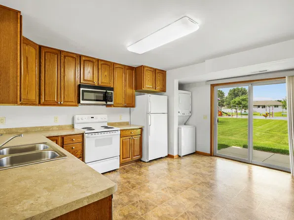 400 Ramesh Ave, Fort Atkinson, WI 53538