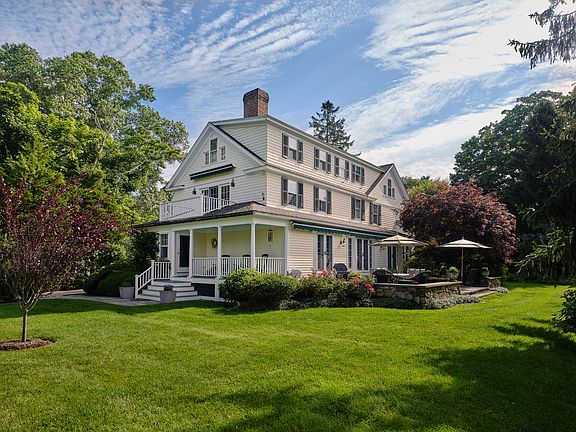 4 Grove Avenue