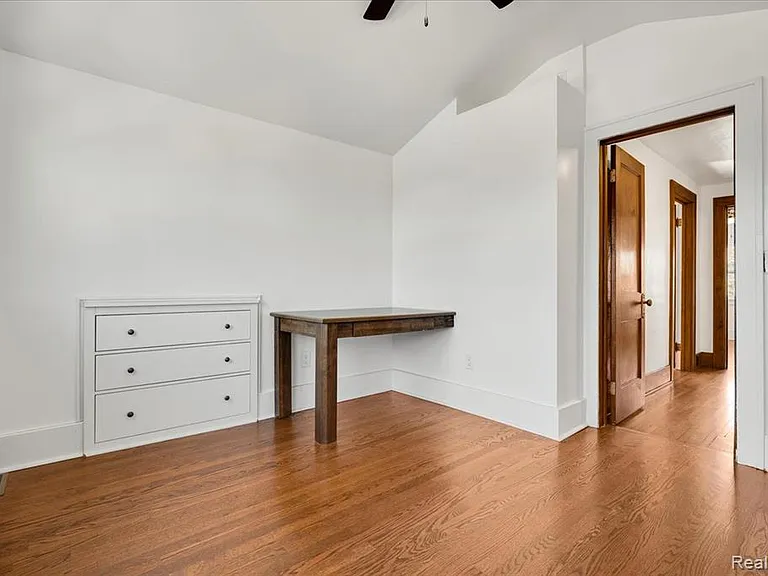 522 N Washington Ave — Photo 15