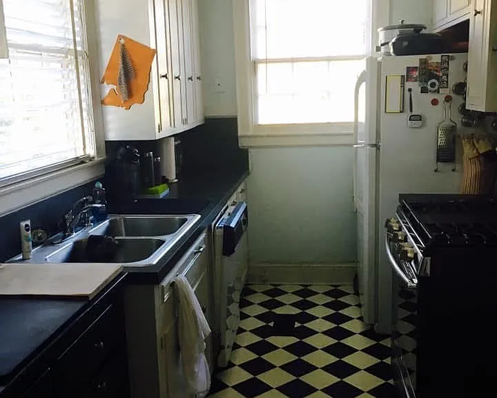 2147 College St — Photo 10