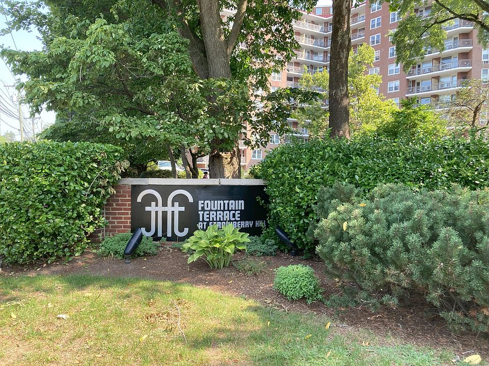 1st image of 91 Strawberry Hill Avenue APT 825