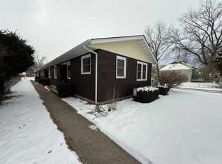 1060 W Hickory St, Kankakee, IL 60901
