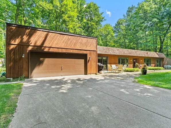 185 Forest Dr, Sobieski, WI 54171