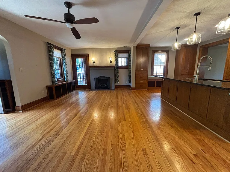 2412 Alberta Ave SW — Photo 34
