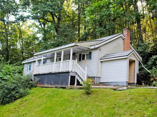 256 Prosser Hollow Rd, Johnstown, PA 15906