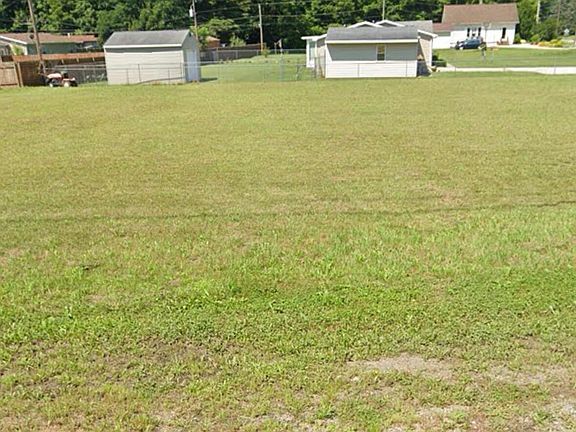5th image of 2022 Pipestone Rd