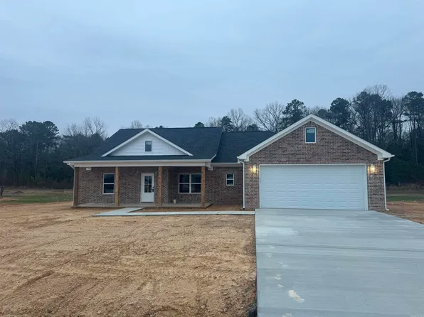1120 Duke Dr, Bauxite, AR 72011