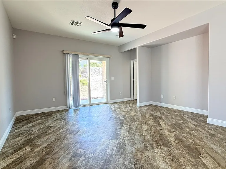 2354 Amana Dr — Photo 20