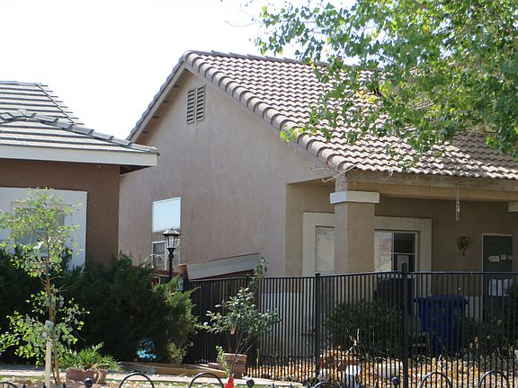 2nd image of 14811 Harrison Dr