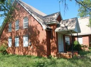 1220 S Sycamore St, Palestine, TX 75801