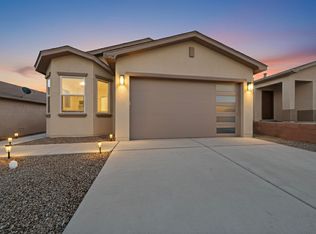 10704 Cenote Rd SW, Albuquerque, NM 87121