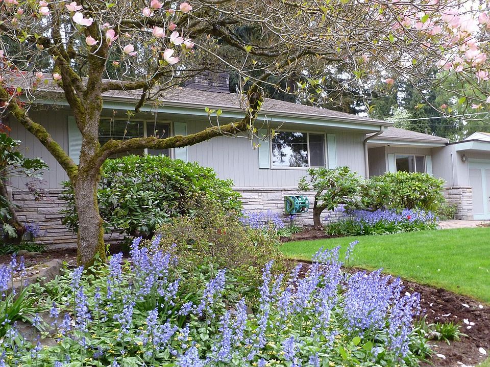 1st image of 16049 33rd Ave NE