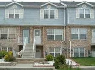176 Pond Way, Staten Island, NY 10303