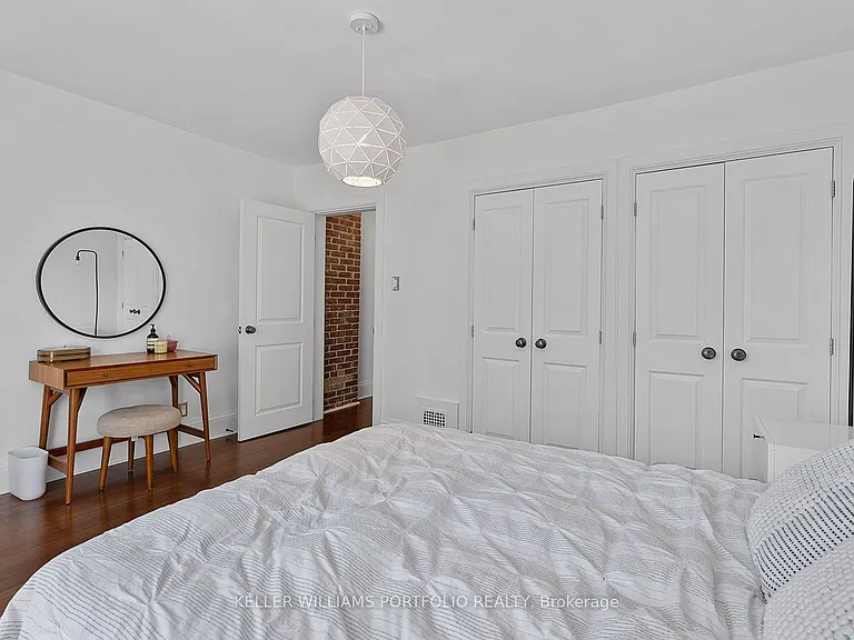 28 Tiverton Ave — Photo 26