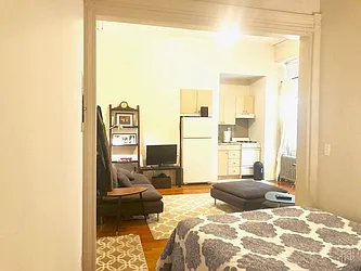 Rented by Gazal International Brokerage Group